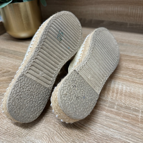 Golden Tasseled Mules Size 9 - Picture 7 of 8